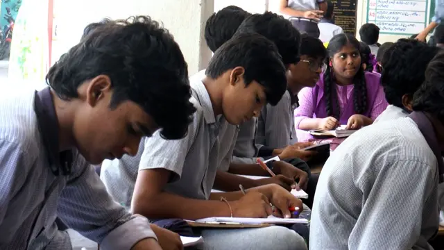 విద్యార్థులు