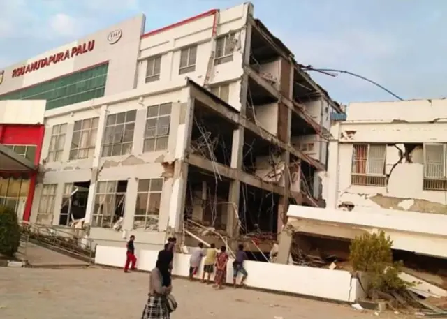 RS Anutapura yang rusak akibat gempa di Palu, Sulawesi Tengah.