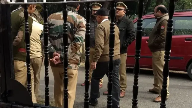 एस आर दारापुरी