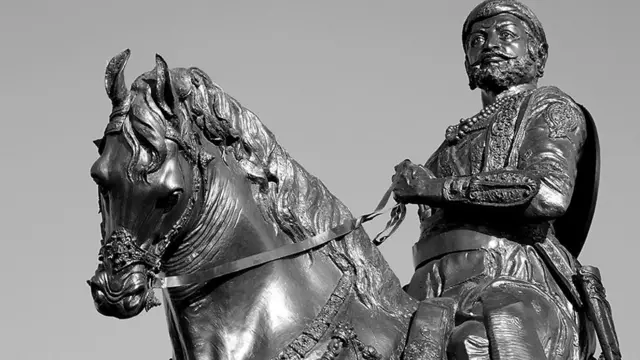 शिवाजी महारांजांचा पुतळा