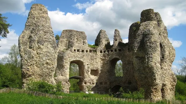 Развалины замка Одихэм