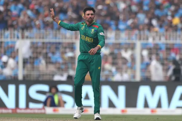 केशव महाराज 