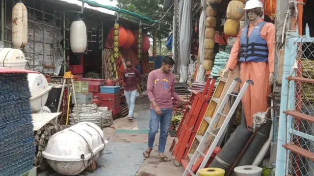 વેપાર, ભાવનગર, અલંગ, હૂતી વિદ્રોહી, લાલ સાગર, ગુજરાત અર્થતંત્ર, બીબીસી ગુજરાતી
