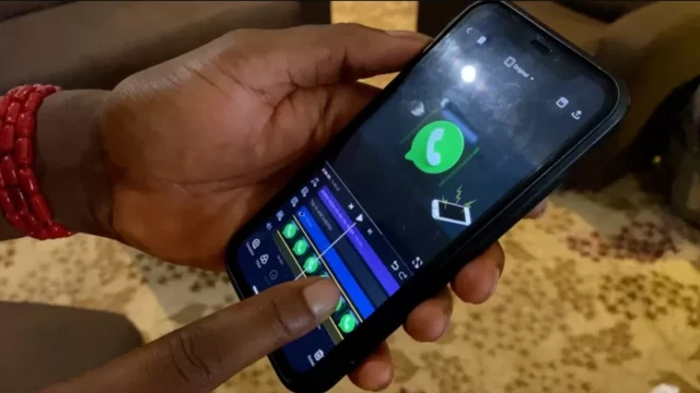 Onye na-apị ekwentị