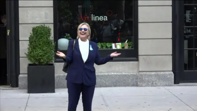 Клинтон у дома дочери в Нью-Йорке