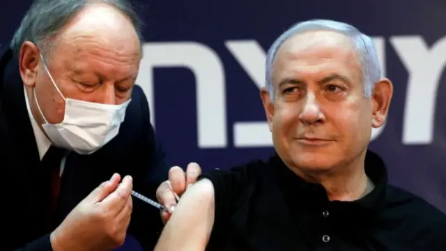 Netanyahu foi o primeiro israelense a ser vacinado no programaçãofutebol fifa bet365imunização iniciadofutebol fifa bet365meadosfutebol fifa bet365dezembro