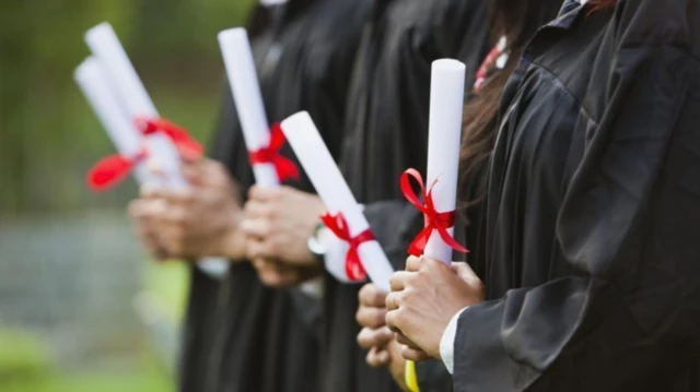 परदेशी उच्चशिक्षण