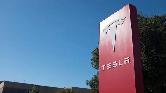 За загрузку вредоносного ПО Крючков предлагал сотруднику Tesla полмиллиона долларов