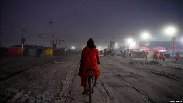 कुंभ, प्रयागराज, उत्तर प्रदेश, अखाड़े, नागा बाबा