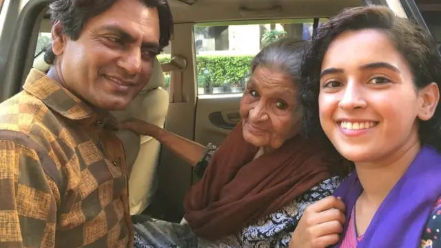 फ़ोटोग्राफ़ फ़िल्म में फ़र्रुख़ ने नवाज़ुद्दीन सिद्दीक़ी की दादी का किरदार निभाया था