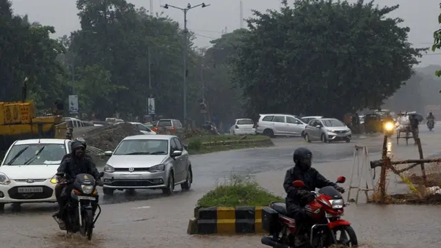 ஒடிசாவில் கரையை கடந்தது 'டிட்லி' புயல்