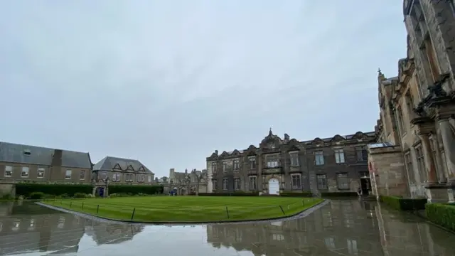 Сейнт Эндрюс университети биноси