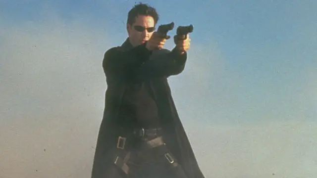 'మాట్రిక్స్ 4' లో నియో పాత్రలో కీను రీవ్స్