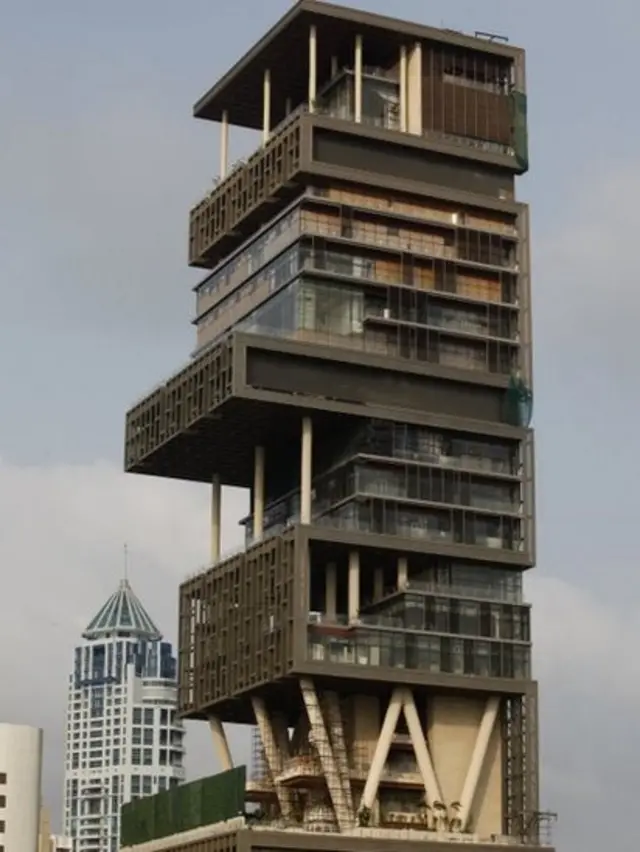 मुकेश अंबानी का घर एंटीलिया