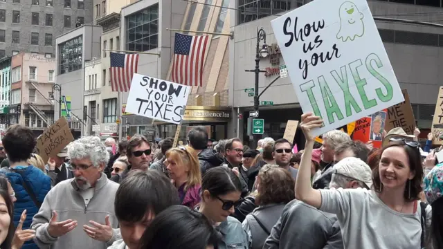 ट्रंप के खिलाफ प्रदर्शन