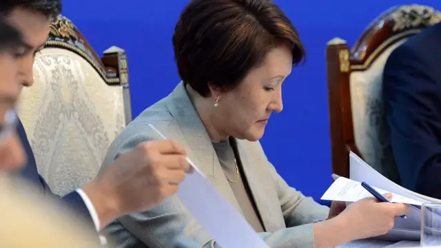 Борбордук шайлоо комиссиясынын төрайымы Нуржан Шайлдабекова Улуттук кеңештин жыйынында