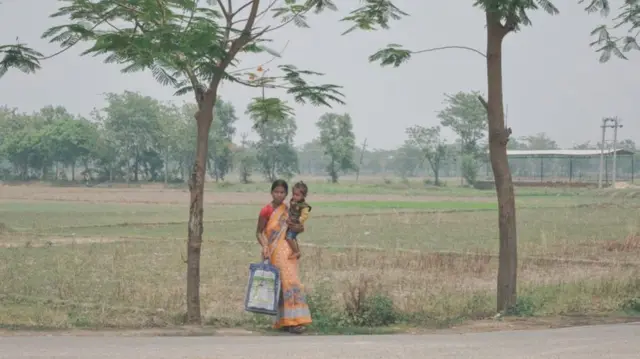 နာလန်ဒါခရိုင်၊ဘီဟာပြည်နယ်ထဲက မာဂါဝန်ရွာဟာ လူ ၁၅၀၀ရှိတဲ့ ရွာငယ် လေးတစ်ရွာဖြစ်