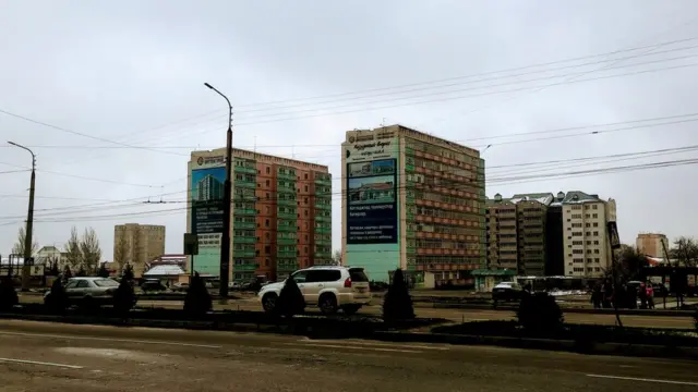 Апрель курмандыктарынын бүлөлөрүнө берилген көп кабаттуу үйлөр