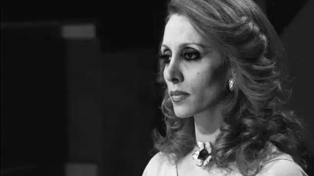 فيروز تغني في حفل بالعاصمة الفرنسية باريس عام 1975