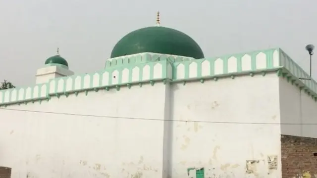 ਮਸਜਿਦ ਮੁਮਤਾਜ਼ ਸ਼ਾਹ