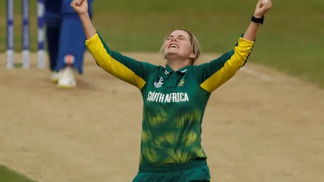 दक्षिण अफ्रीका टीम की खिलाड़ी