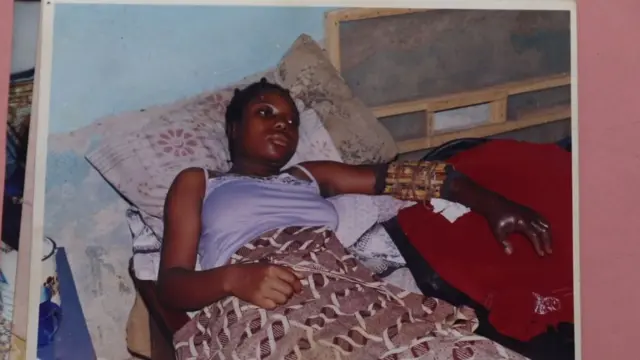 Lucy Akogo, di one hand tailor