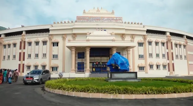 மதுரை ஜல்லிக்கட்டு 