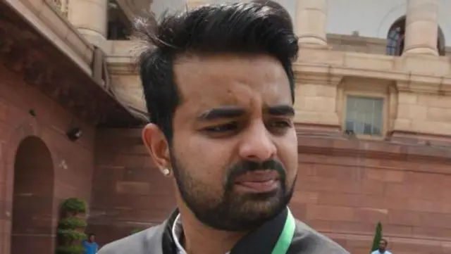 ప్రజ్వల్ రేవణ్ణ, హెచ్‌డీ దేవెగౌడ, కర్ణాటక