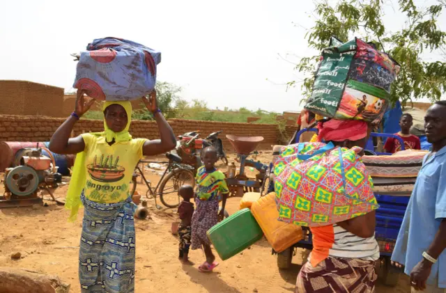 Alidou Kindo et sa famille viennent d'arriver à Kiri, près de Koro, dans le centre du Mali. 