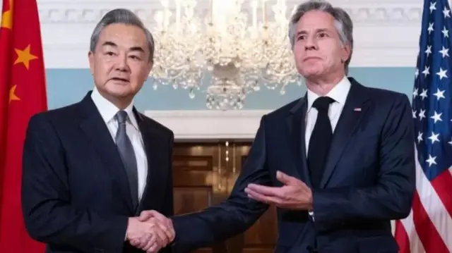 وزير الخارجية الصيني وانغ يي ونظيره الأمريكي أنتوني بلينكن