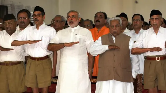 आरएसएस के एक कार्यक्रम में नरेंद्र मोदी