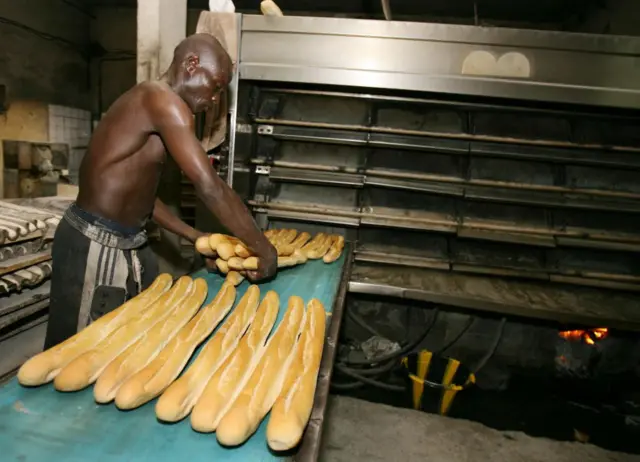 Etu i ga esi nyere onwe gị aka n'ọnọdụ ihe mberede Naịjirịa