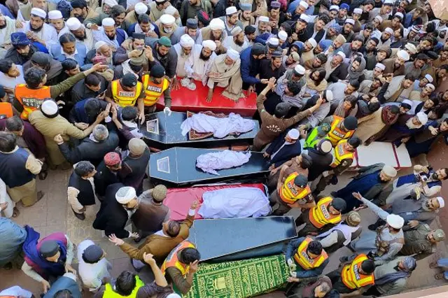 கைபர் பக்துன்க்வாவில் உள்ள பன்னுவில் 2025 மார்ச் மாதம் நடந்த ஒரு தாக்குதலில் பலர் உயிரிழ்ந்தனர்