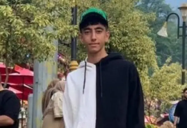 طاها صفری، از جان باختگان در ازنا