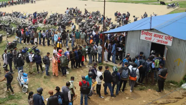 इम्बोस्ड नम्बर प्लेट जडान