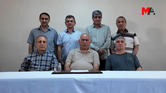 پکک در مراسمی نمادین سلاحهایش را زمین گذاشت