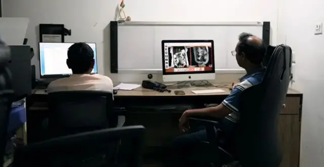 পরীক্ষা করে দেখা যায়, জরায়ুর বদলে লিভারে বেড়ে উঠছিল ভ্রূণ। 