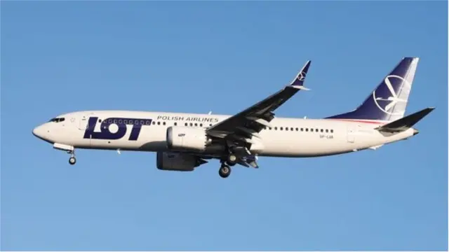 పోలిష్ ఎయిర్ లైన్స్ విమానం