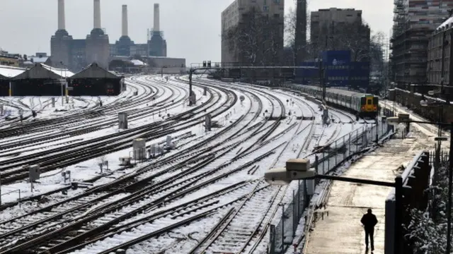 لندن میں برف باری