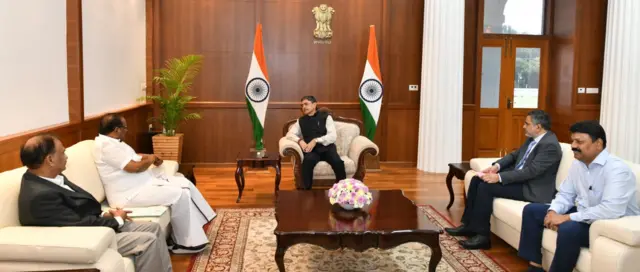 சட்டதுறை அமைச்சர் ஆளுநரை சந்திக்கிறார்