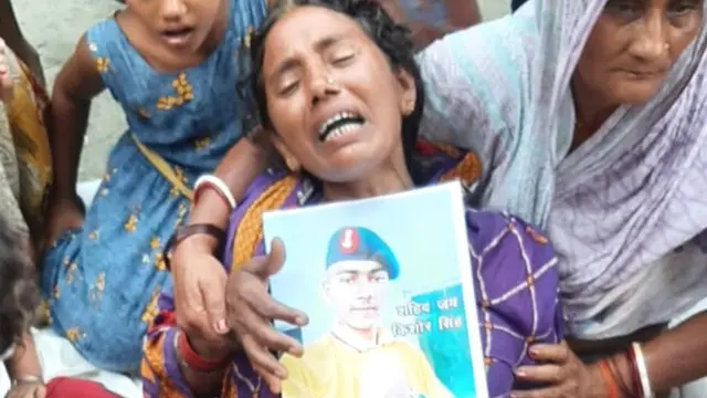 जवान जय किशोर की मां मंजू देवी