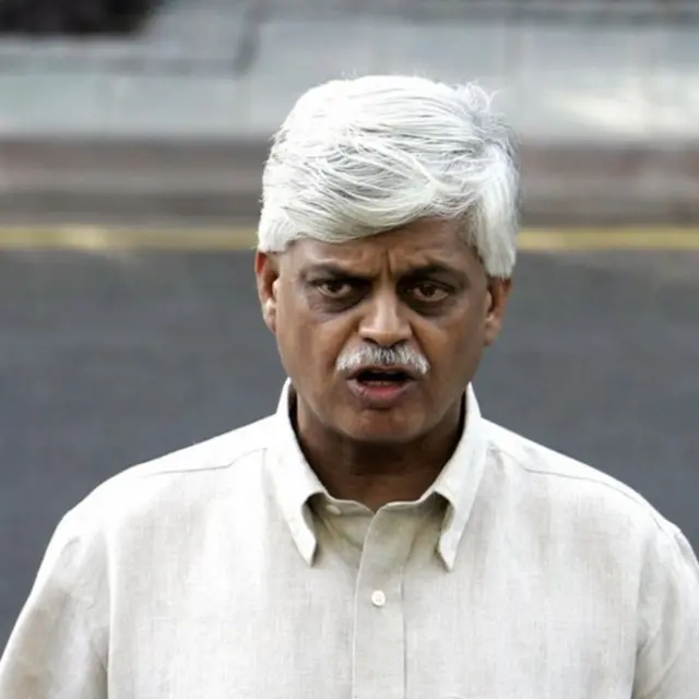 సంజయ్ బారూ