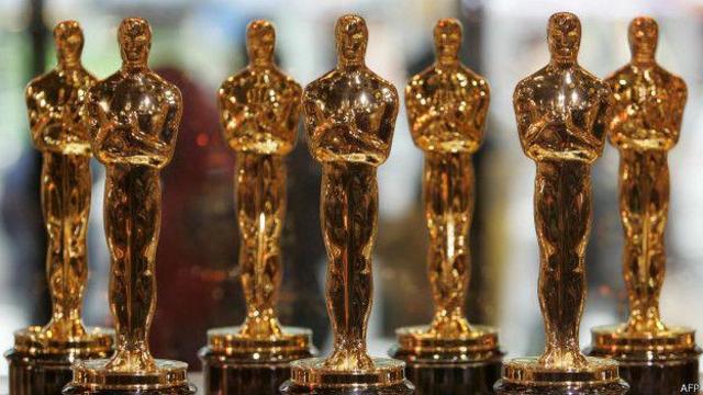 Quién diseñó la estatuilla de los Oscar?