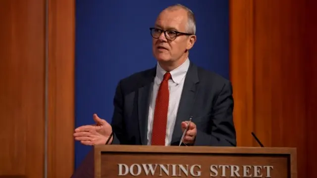 Hükümetin baş bilim danışmanı Patrick Vallance