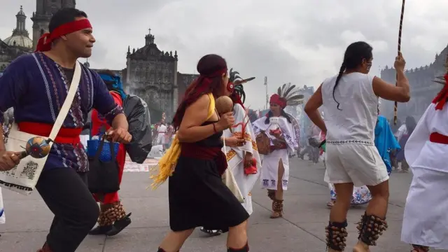 لا يزال بعض المكسيكيين يحتفلون بتأسيس عاصمة الآزتيك القديمة تينوتشتيتلان بعد مرور نحو 700 عام على تأسيسها