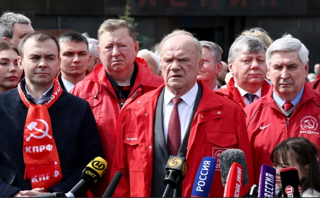 Геннадий Зюганов у мавзолея