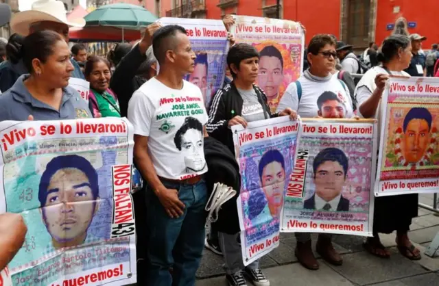 ስድራ ናይቶም ቅድሚ 10 ዓመታት ኣብ ሜክሲኮ ዝተጨወዩ 43 ተማሃሮ ክሳብ ሕጂ ድሃይ ደቆም ኣይረኸቡን