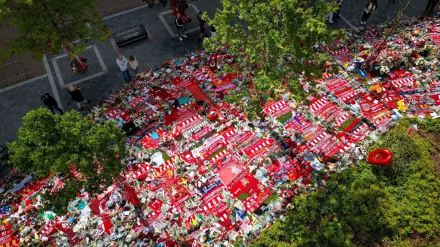 Yaadannoo habaaboo Jootaaf deeggarroonnii Liiverpuul kaa'an