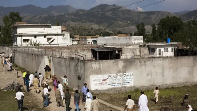 অ্যাবোটাবাদে মি: বিন লাদেন যে বাড়িতে লুকিয়ে ছিলেন- তেসরা মে ২০১১ তোলা ছবি