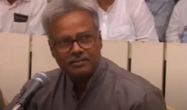 एका व्हिडिओमध्ये मोहम्मद हसनैन 'मुंबई कम्यूनल फेसेस विद महेश भट्ट' या कार्यक्रमात सहभागी होताना दिसतात. हा व्हिडिओ आठ वर्षांपूर्वी द मीडिया प्रोफाईलच्या यूट्यूब चॅनेलवर पोस्ट करण्यात आला होता.